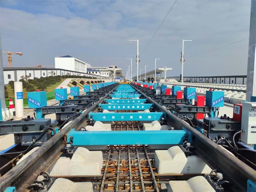 TAS-4型智能型动力轨排系统